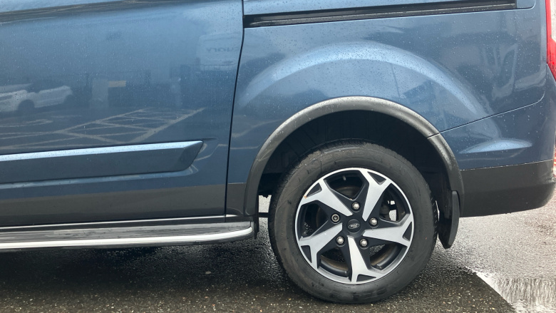 Ford Tourneo Custom Transit Custom Tourneo L1 Diesel Fwd 2.0 EcoBlue 130ps Low Roof 8 Seater Active